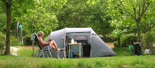 Afdrukken wakker worden huichelarij Zo onderhoud je je tent écht goed | ACSI Eurocampings Blog