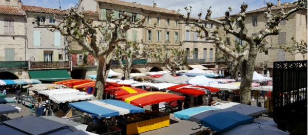 De streekmarkt in Sommières