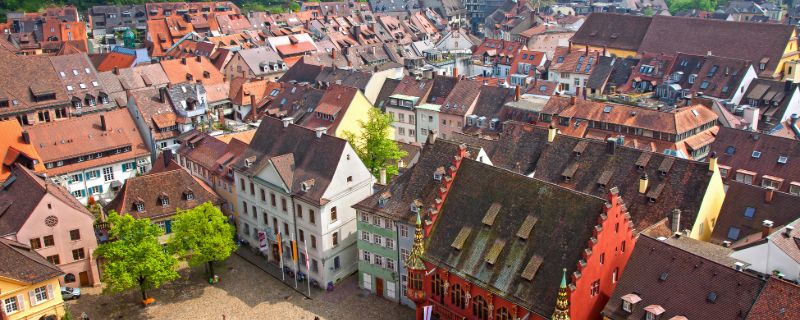 Die historische Altstadt von Freiburg im Breisgau.