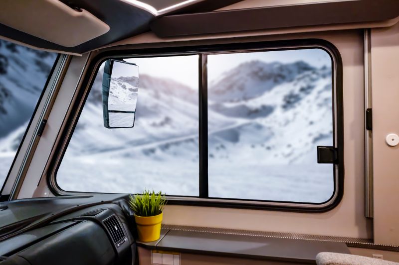 Winterkamperen camper