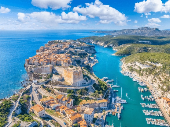 Bonifacio stad op Corsica