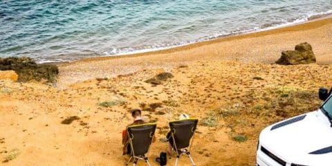 Off-grid kamperen: hoe word je zelfvoorzienend zonder stroom?