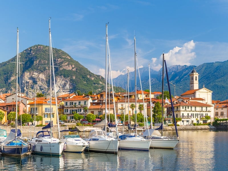 Het charmante plaatsje Feriolo aan het Lago Maggiore.