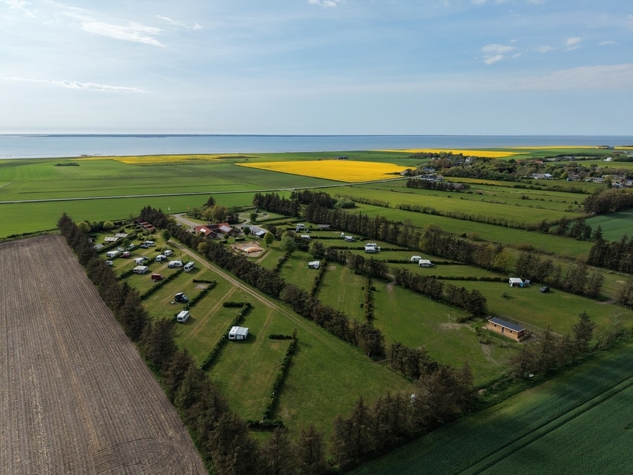 campingterrein dicht bij zee